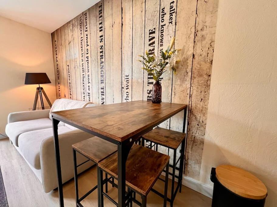 Appartement Climatise 4Prsn Au Pied De La Citadelle Безансон Экстерьер фото