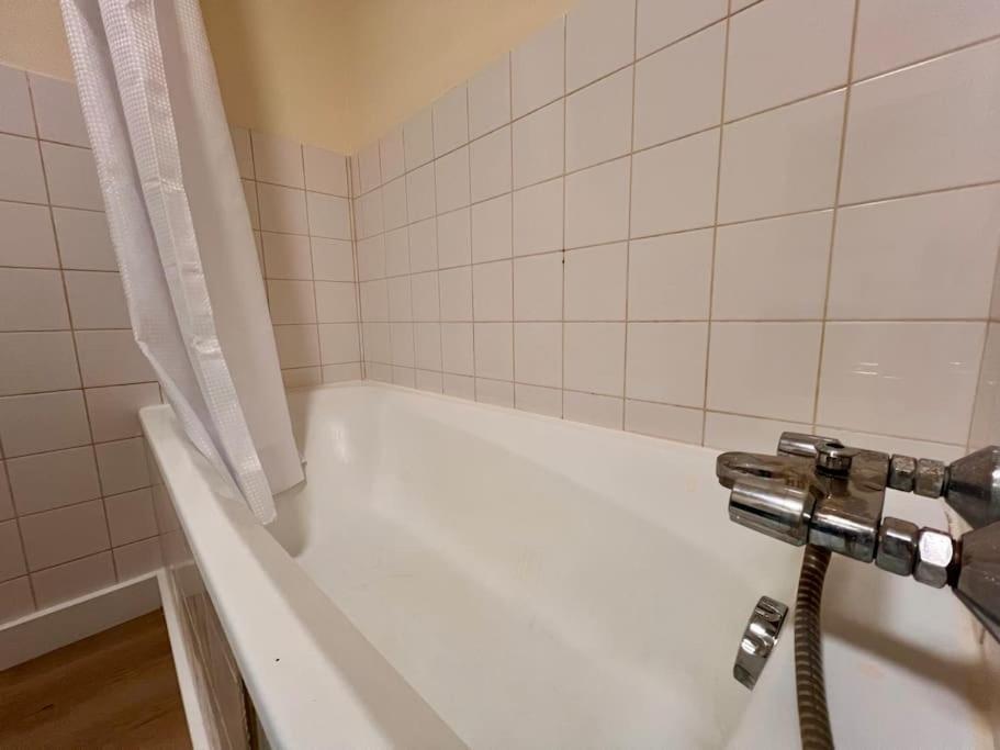 Appartement Climatise 4Prsn Au Pied De La Citadelle Безансон Экстерьер фото